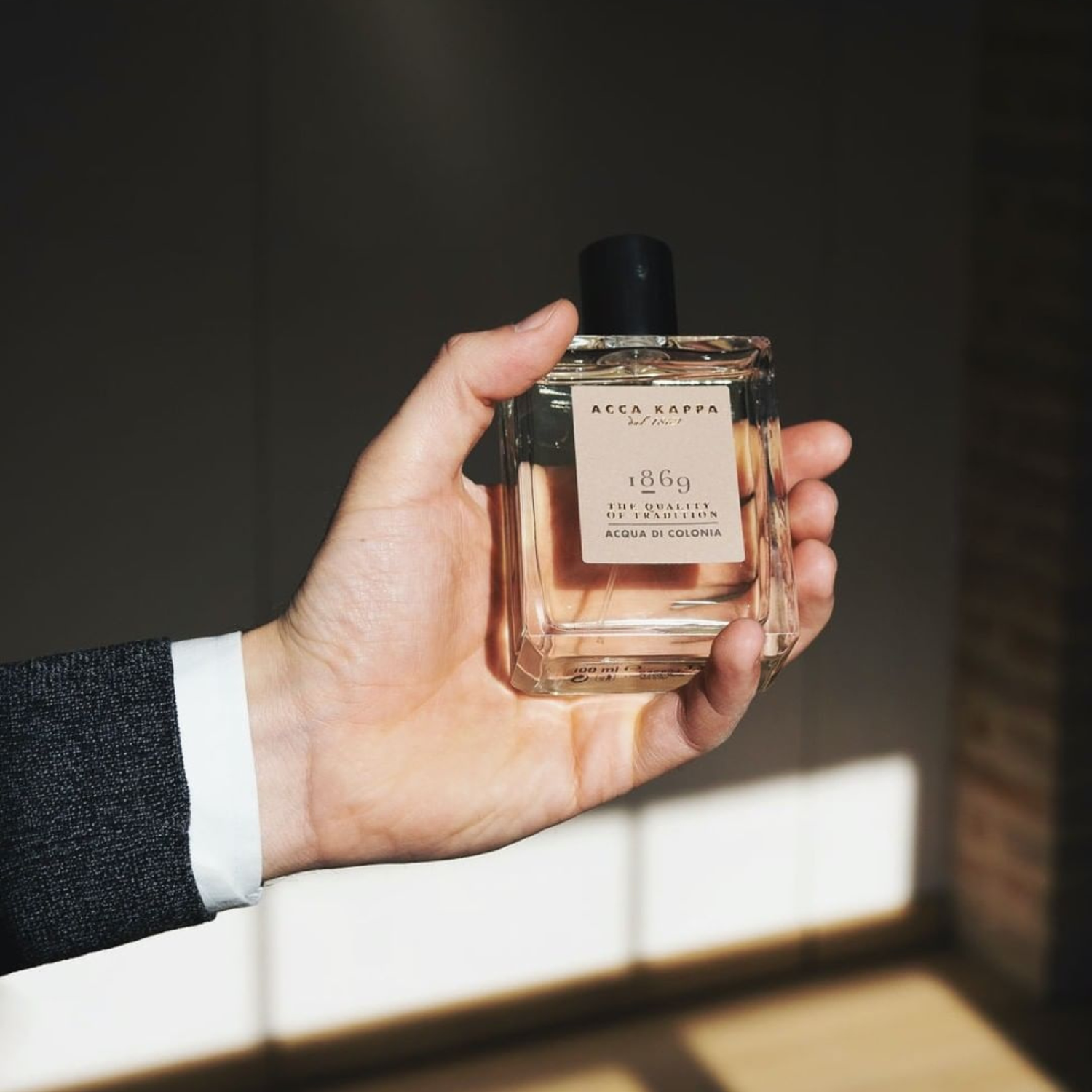 1869 Eau de Cologne