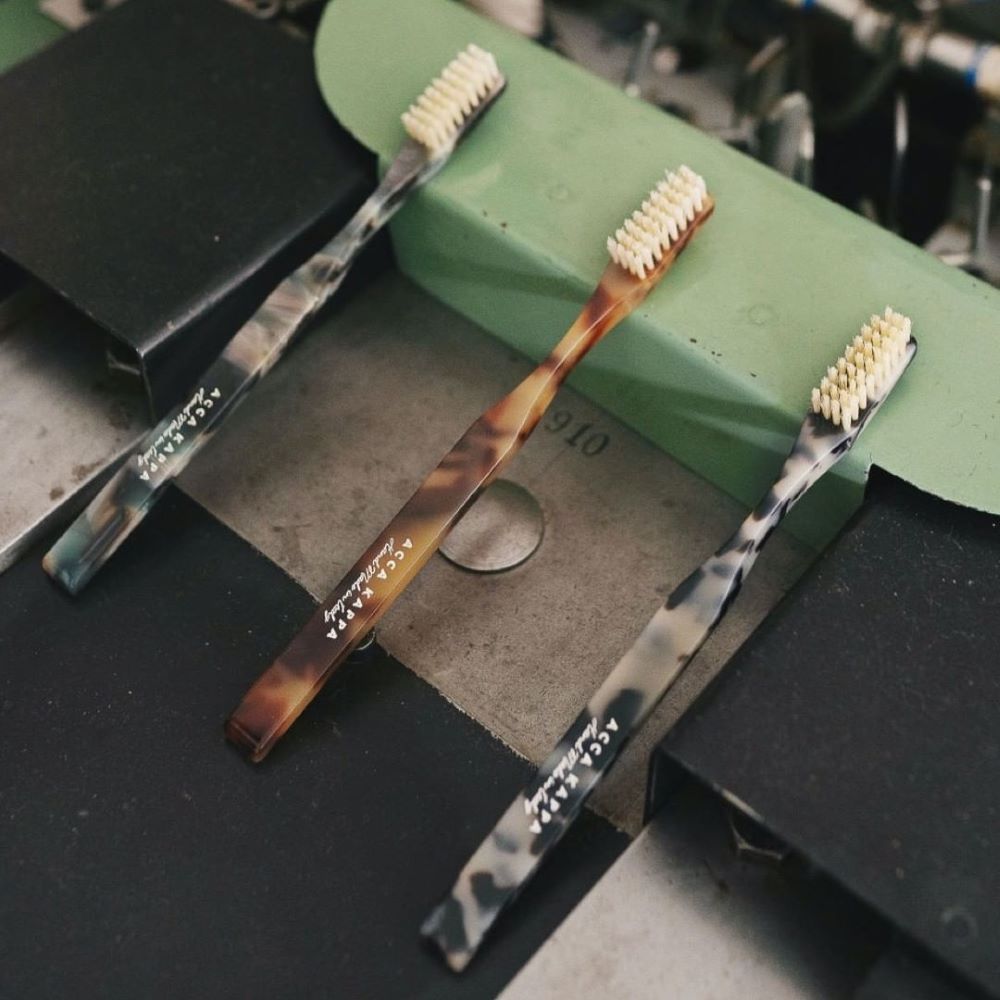 ACCA KAPPA Historical Classic Brown Toothbrush